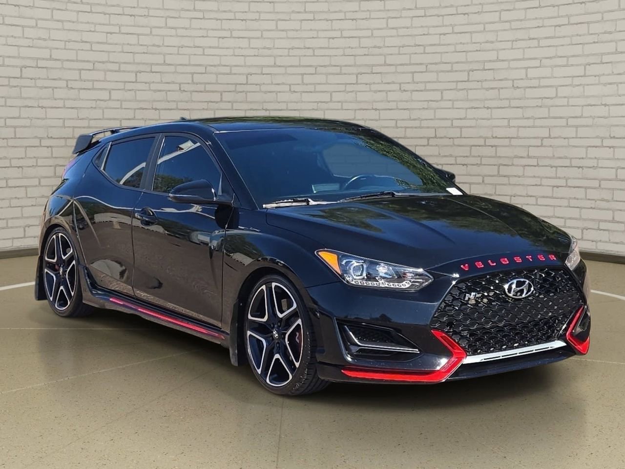 Used 2019 Hyundai Veloster N N w/ Performance Package image 3