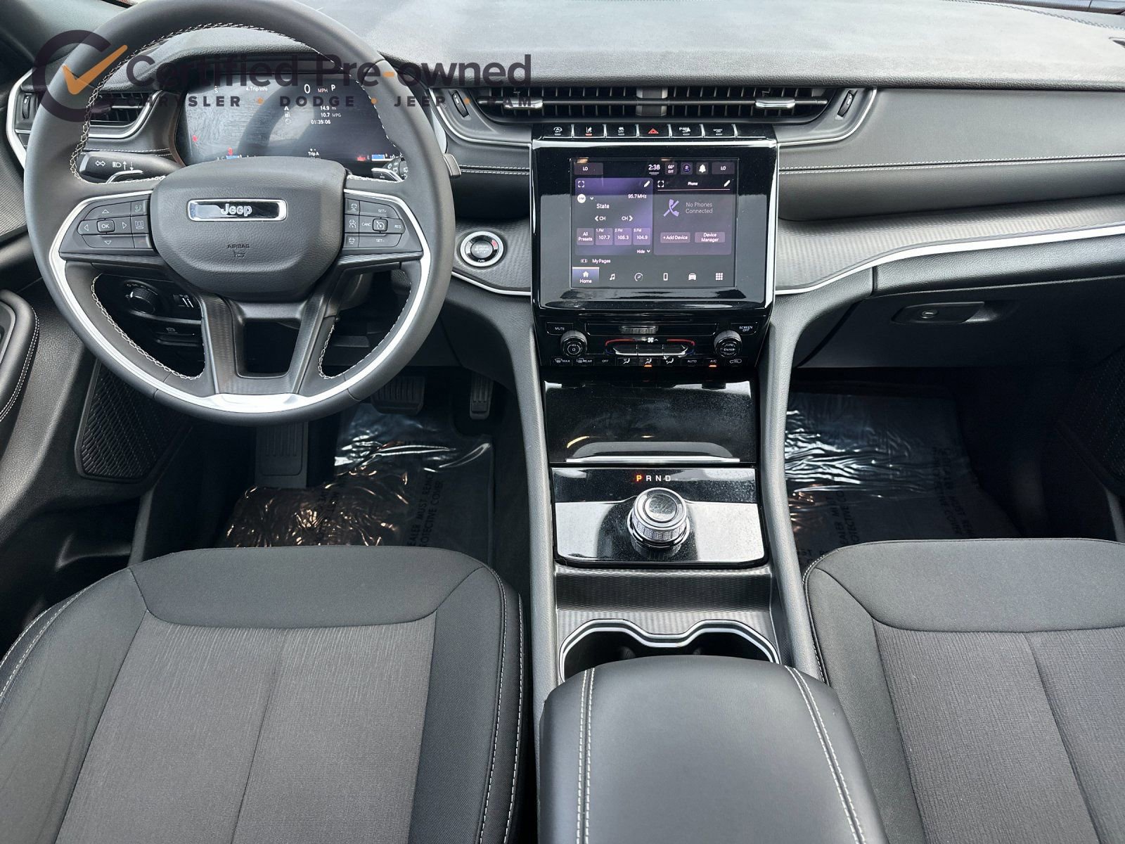 Certified 2025 Jeep Grand Cherokee Laredo X image 14