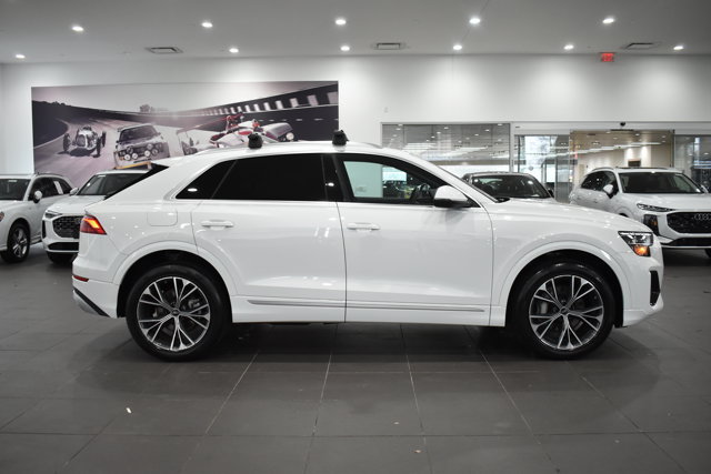 Used 2025 Audi Q8 Premium AWD/4WD image 12