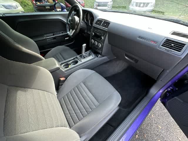 Used 2014 Dodge Challenger SRT8 Core RWD image 18