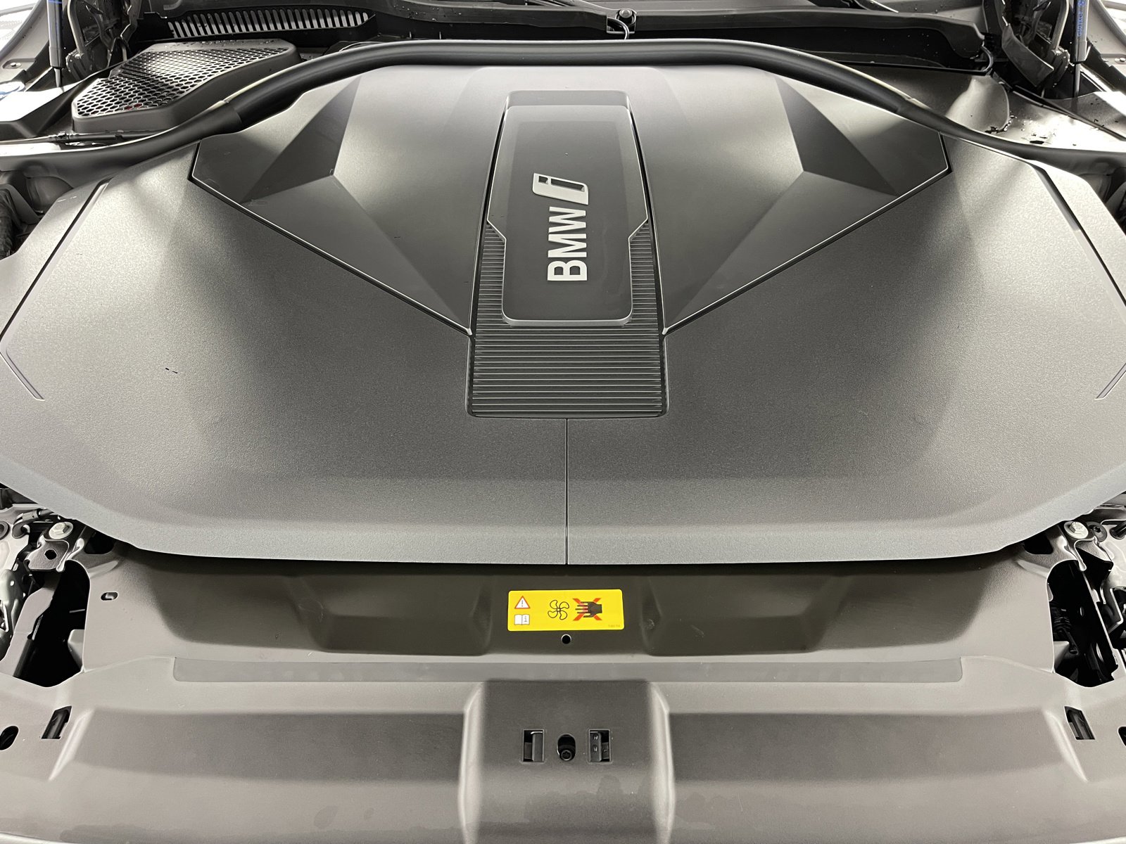 New 2024 BMW i5 eDrive40i w/ Premium Package image 39