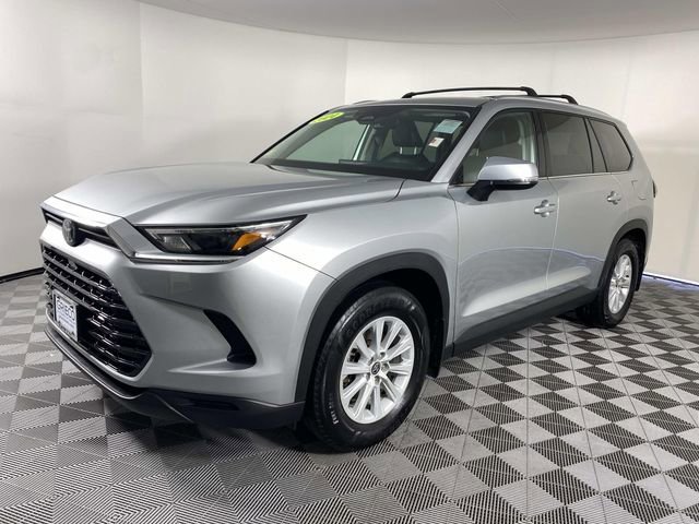 Used 2024 Toyota Grand Highlander XLE image 4