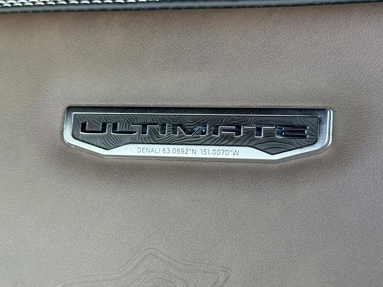 New 2026 GMC Acadia Denali Ultimate w/ LPO, All-Weather Package image 25