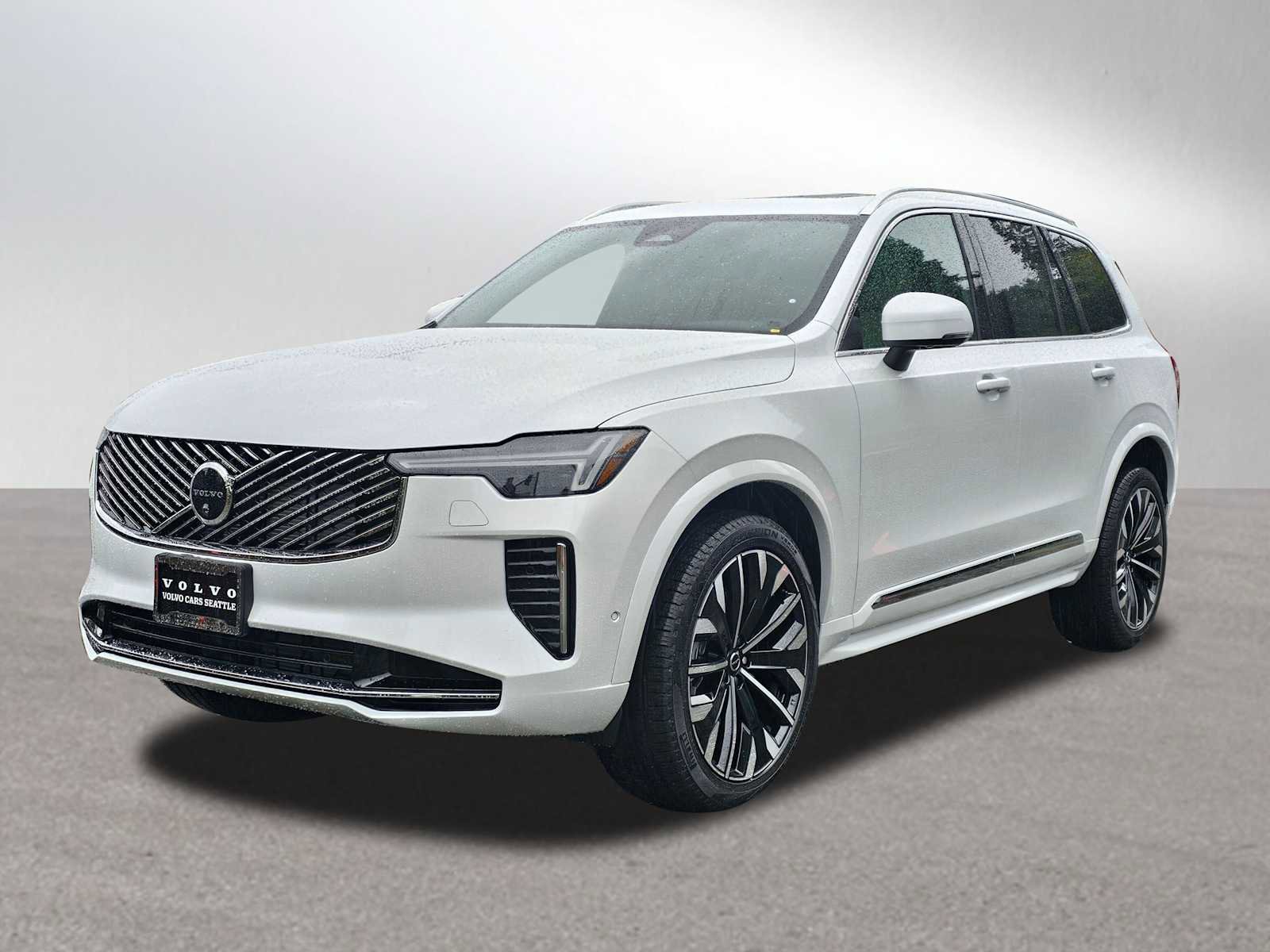 New 2026 Volvo XC90 B6 Plus w/ Protection Package Premier image 3