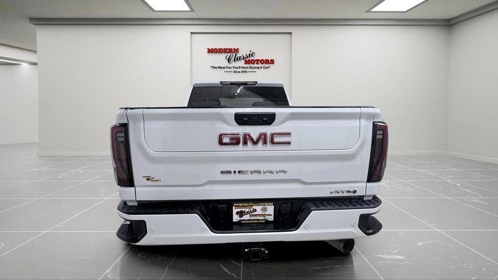 Used 2025 GMC Sierra 2500 AT4 AWD/4WD image 6