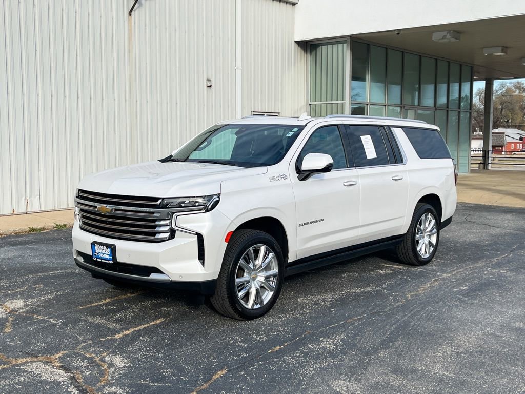 Used 2021 Chevrolet Suburban High Country w/ Premium Package image 2