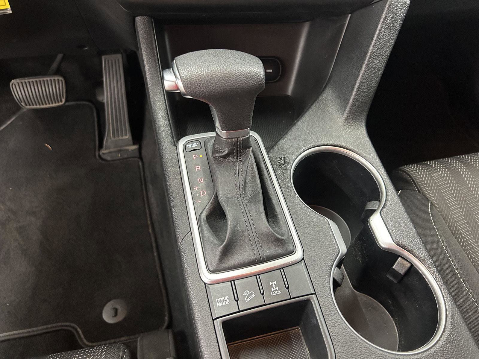 Used 2020 Kia Sportage LX image 18