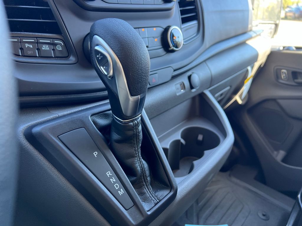 New 2025 Ford Transit 150 Low Roof image 25