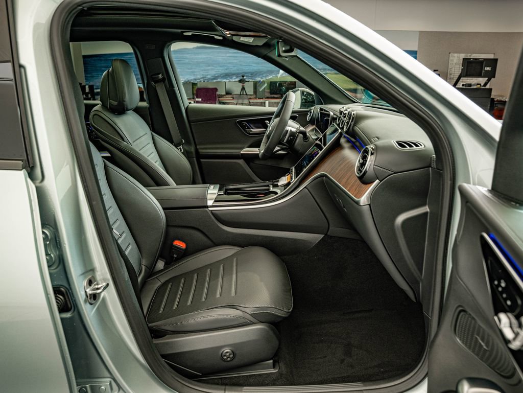 New 2026 Mercedes-Benz GLC 300 4MATIC image 32