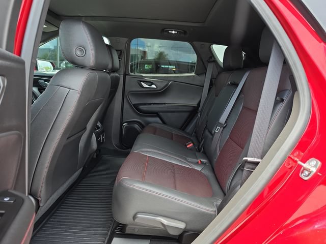 Certified 2025 Chevrolet Blazer RS w/ Driver Confidence II Package FWD image 15
