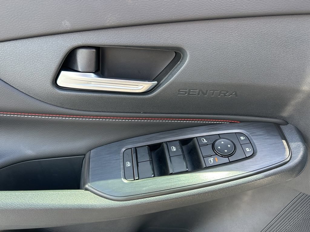 New 2026 Nissan Sentra SR w/ SR Premium Package FWD image 19