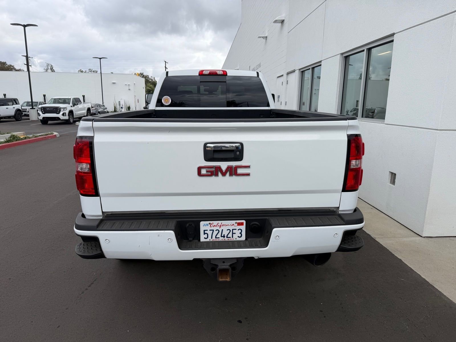 Used 2017 GMC Sierra 3500 Denali w/ Duramax Plus Package AWD/4WD image 4