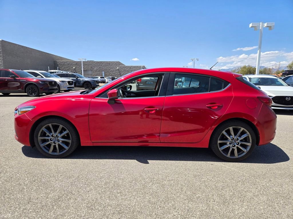 Used 2018 MAZDA MAZDA3 Touring FWD image 3