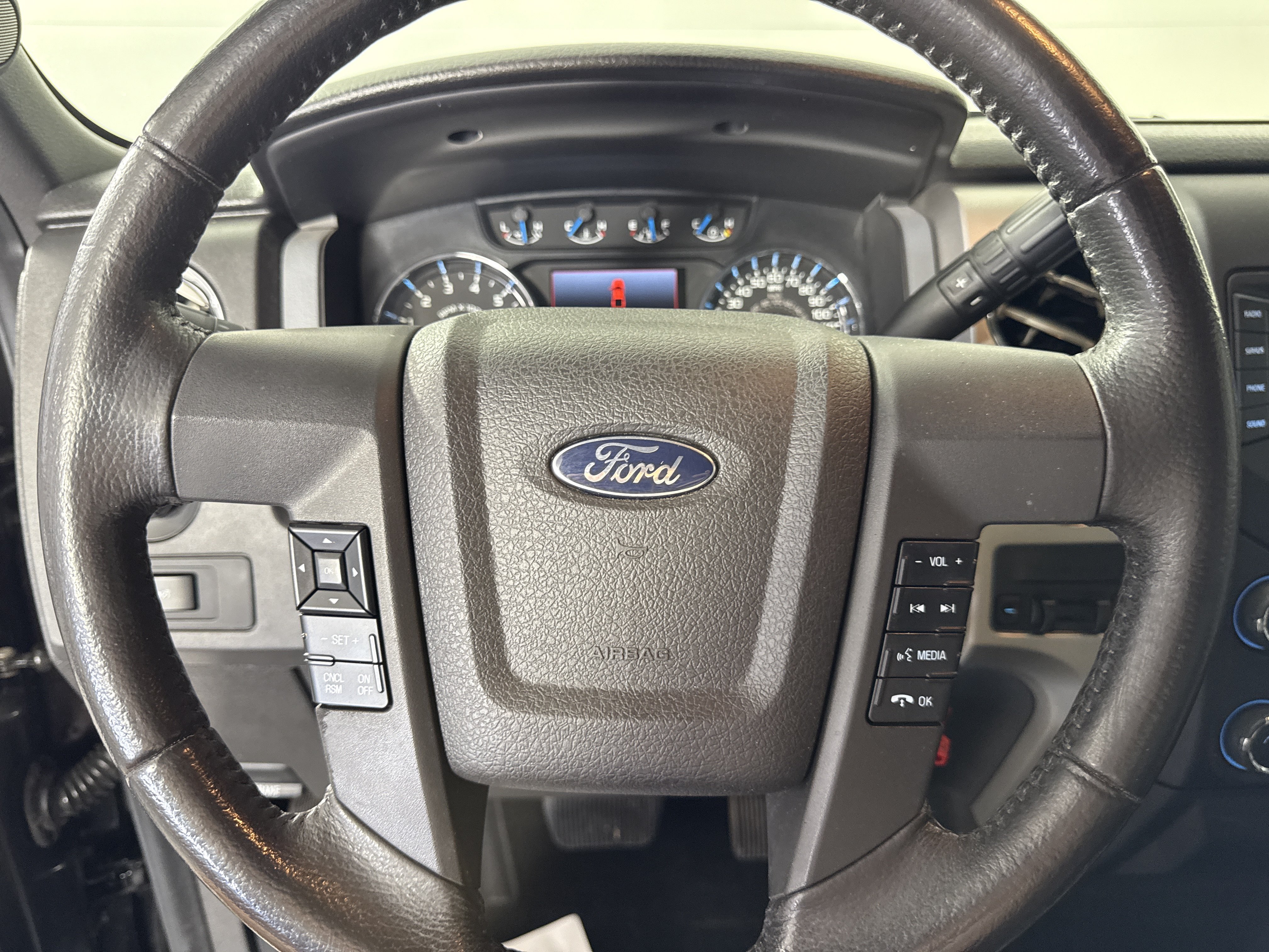 Used 2014 Ford F150 XLT w/ Equipment Group 302A Luxury AWD/4WD image 24