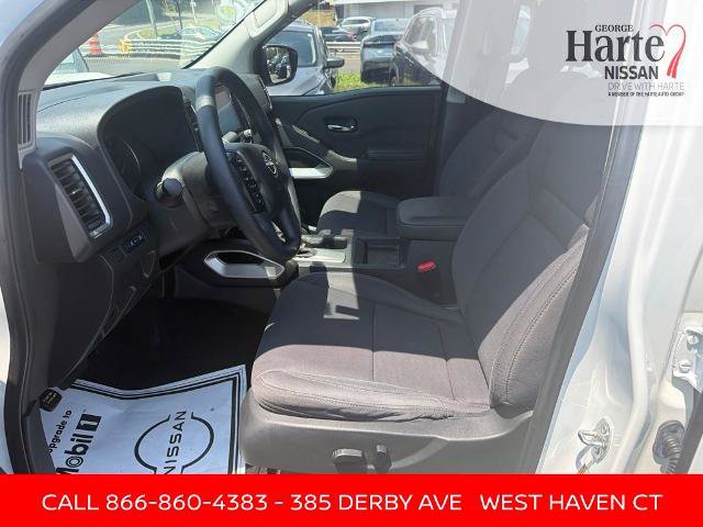 Certified 2024 Nissan Frontier SV w/ Tow Package AWD/4WD image 13