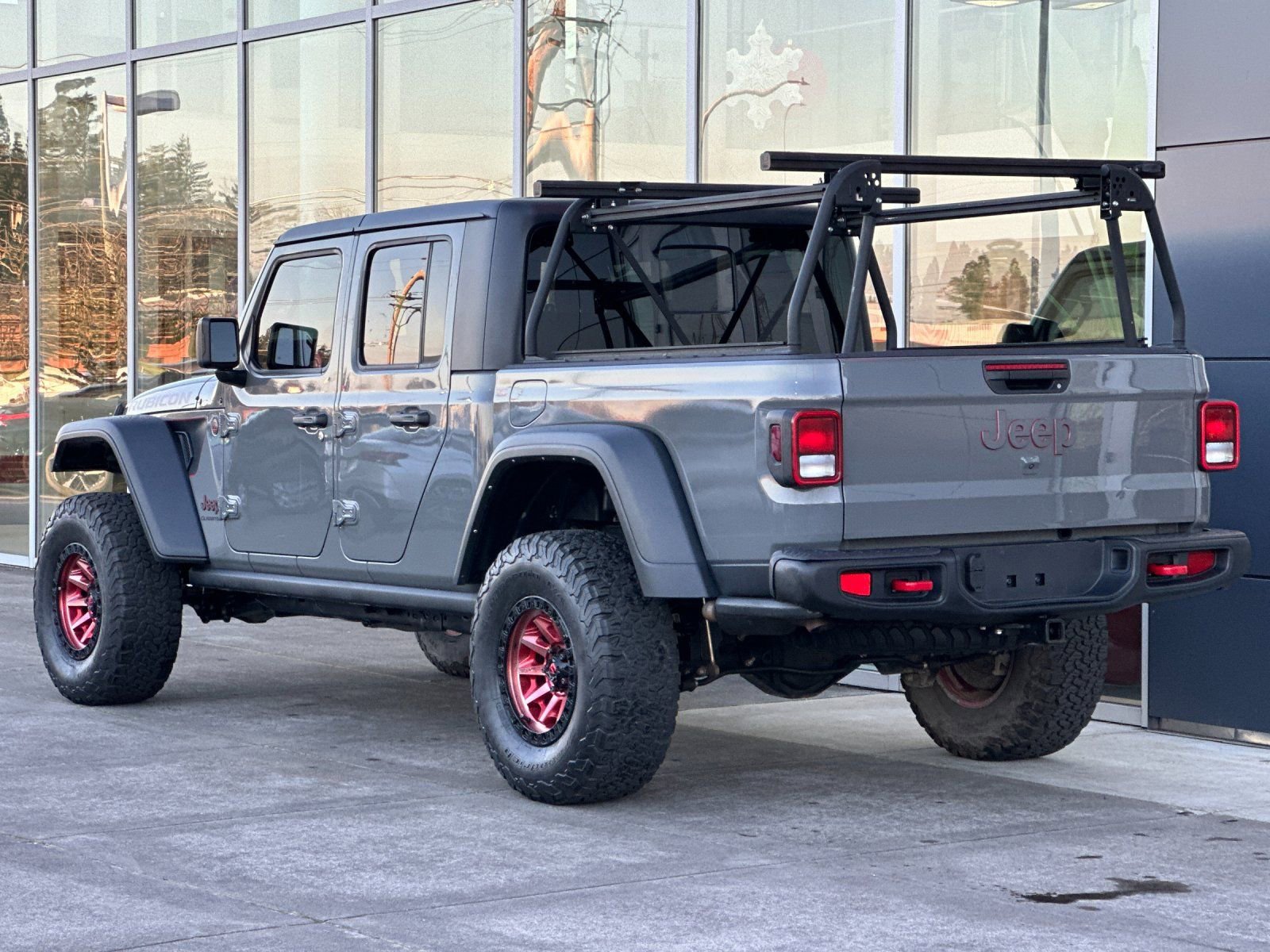 Used 2021 Jeep Gladiator Rubicon w/ Cold Weather Group image 5