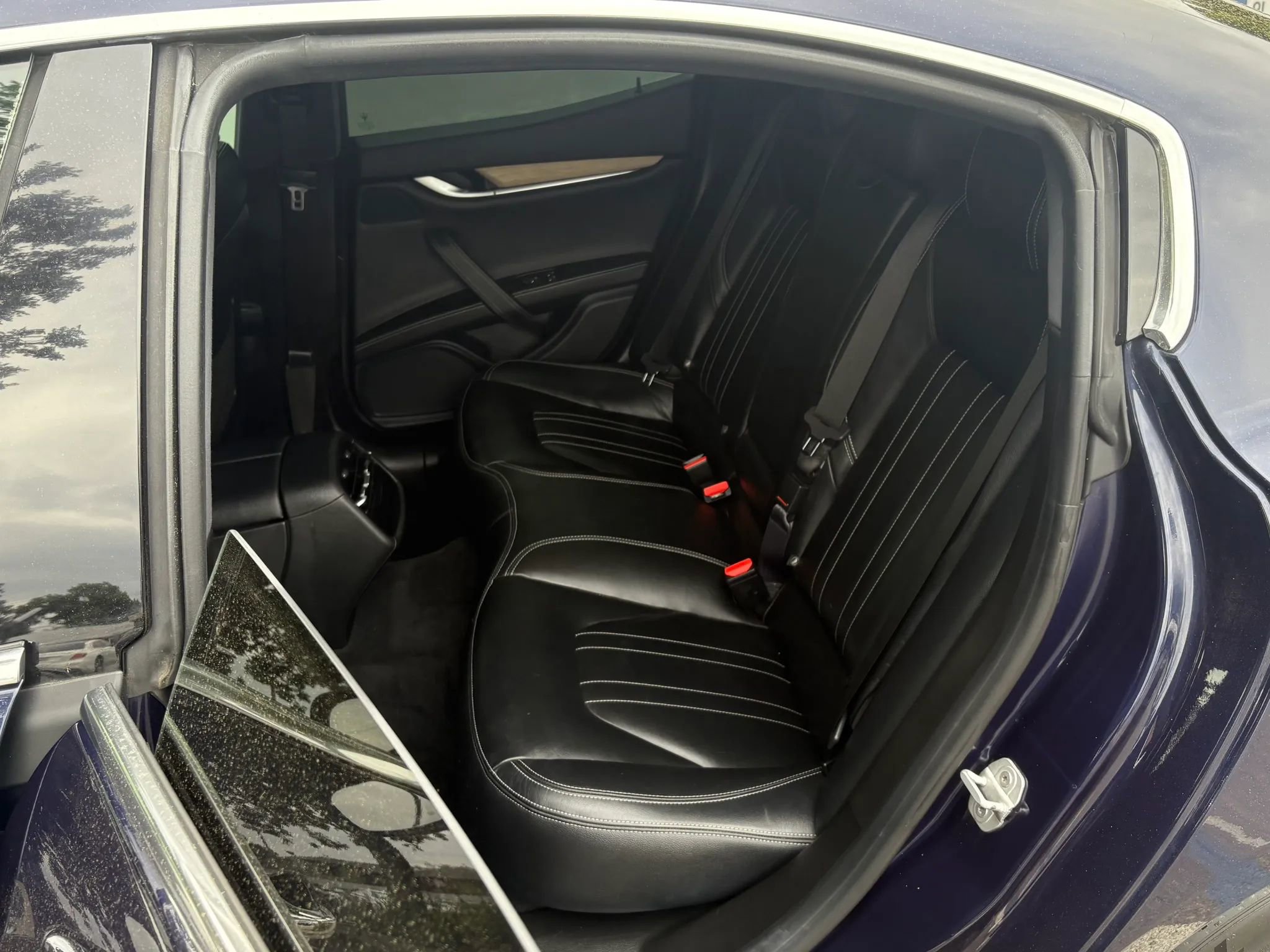 Used 2017 Maserati Ghibli S image 12