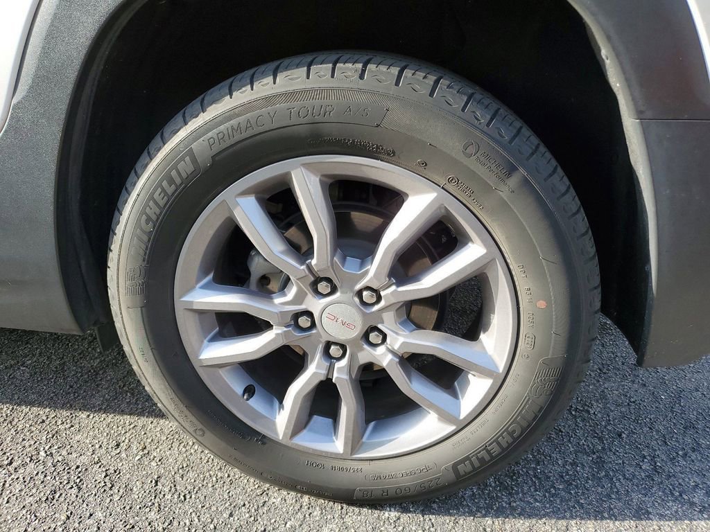 Used 2022 GMC Terrain SLT image 5