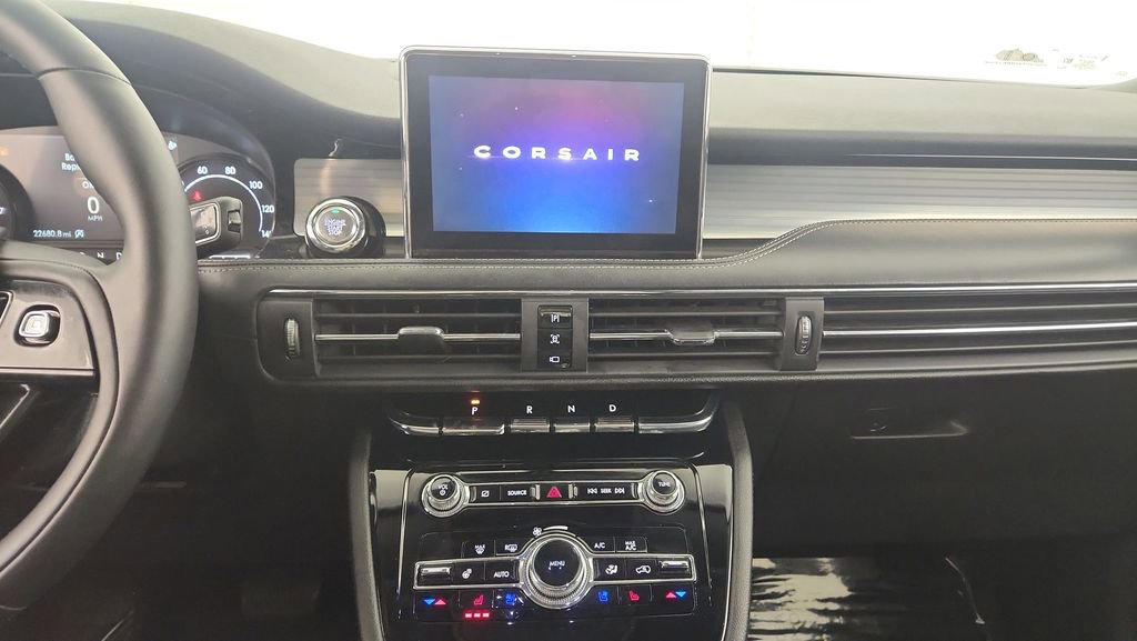 Used 2022 Lincoln Corsair AWD w/ Equipment Group 101A image 12