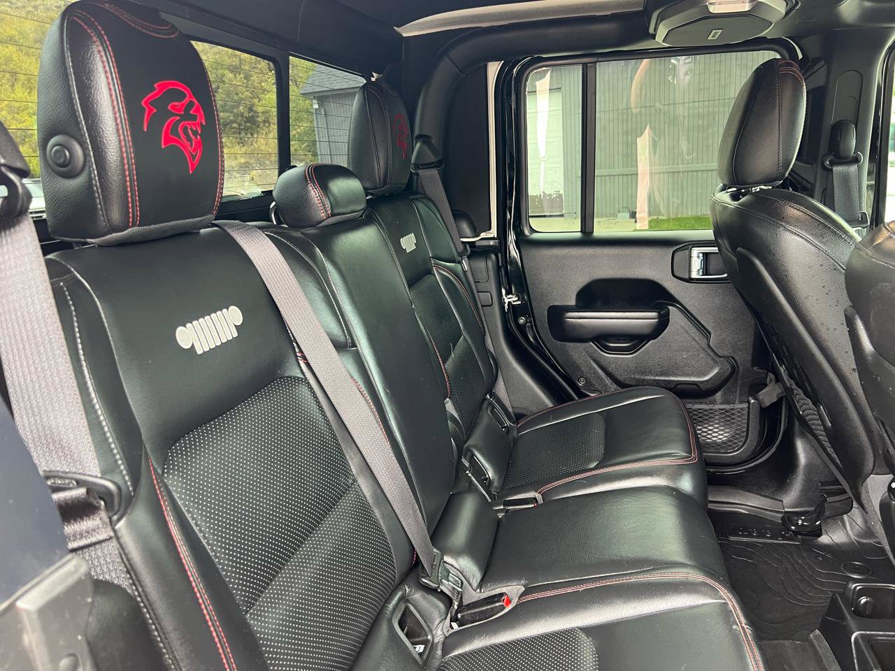 Used 2021 Jeep Gladiator Rubicon w/ LED Lighting Group AWD/4WD image 22