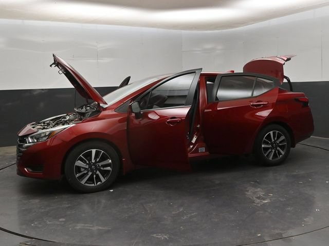 New 2025 Nissan Versa SV w/ Trunk Package FWD image 29