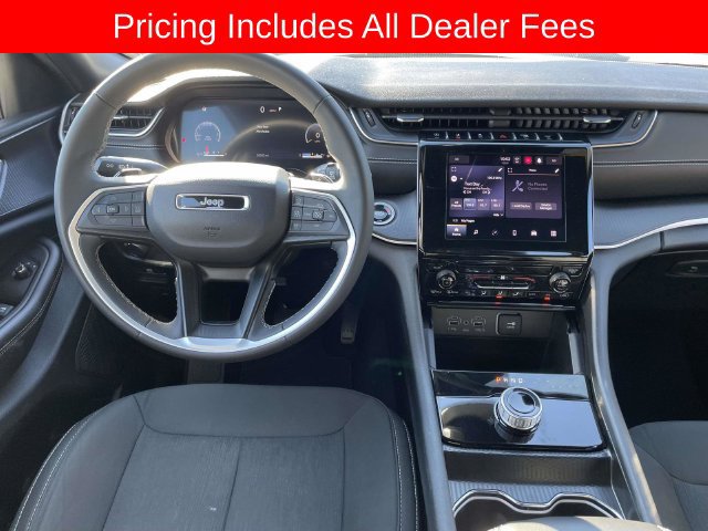 Used 2025 Jeep Grand Cherokee L Laredo AWD/4WD image 15
