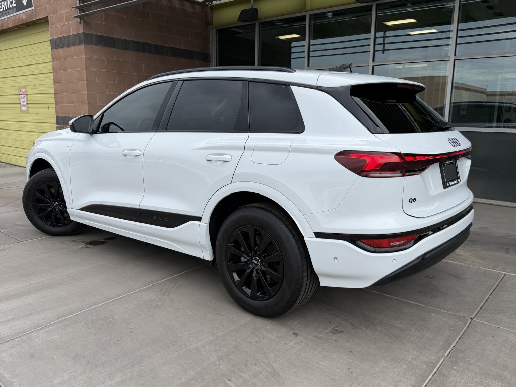 Used 2025 Audi Q6 e-tron Premium RWD image 5