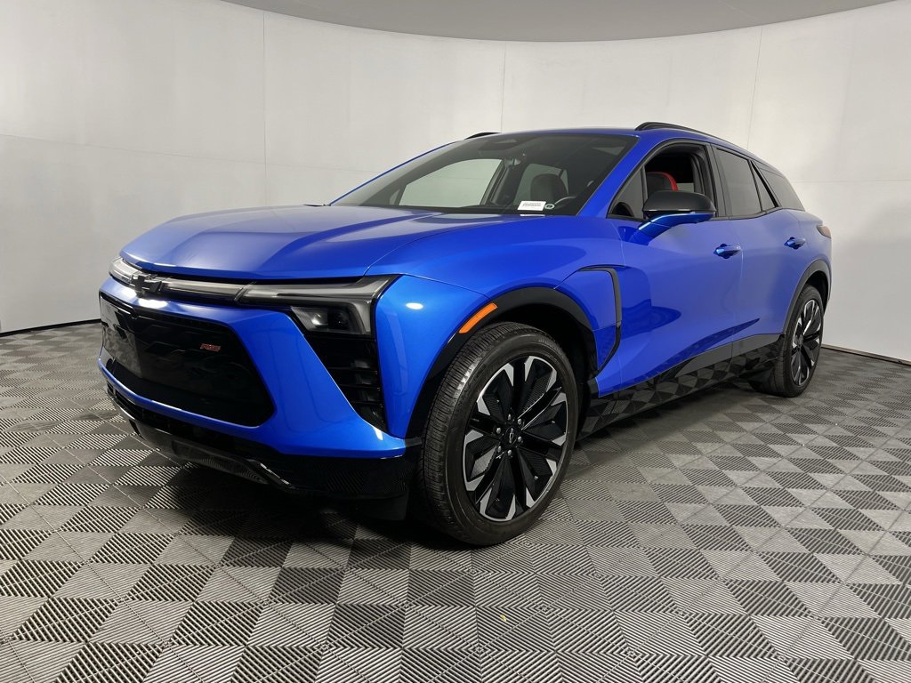 Used 2024 Chevrolet Blazer EV RS image 3