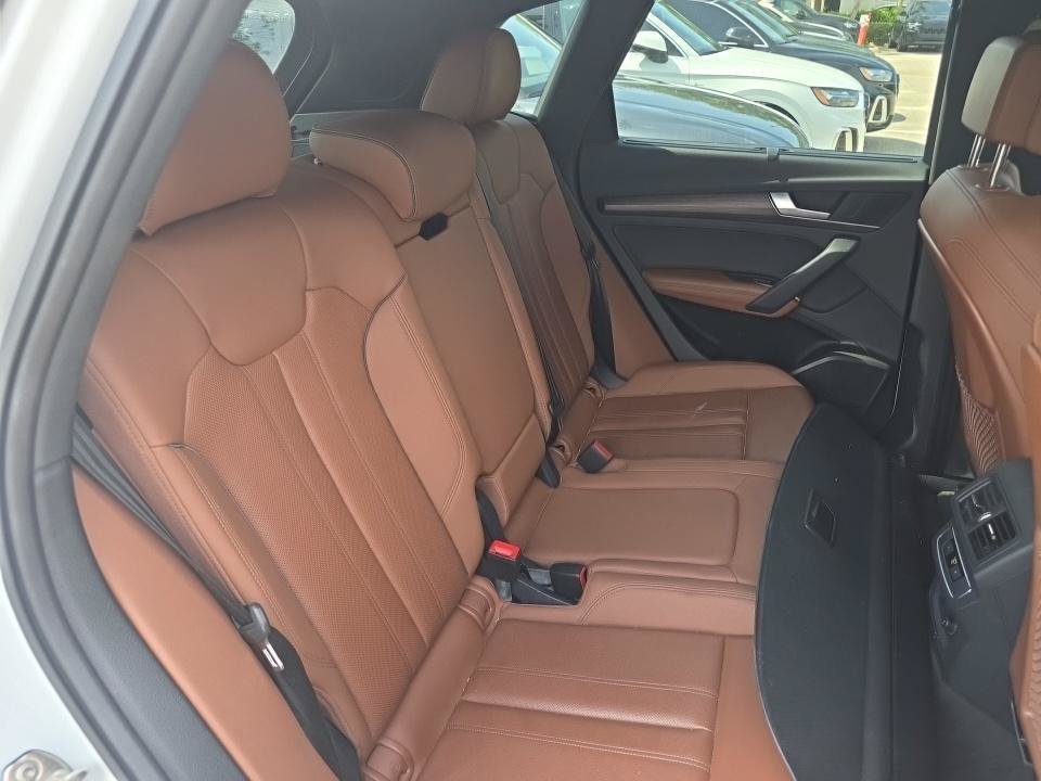 Used 2023 Audi Q5 e Premium Plus w/ Premium Plus Package AWD/4WD image 10