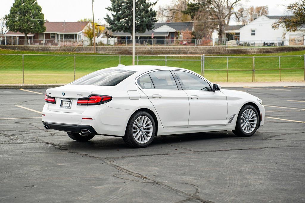 Used 2022 BMW 530i xDrive w/ Convenience Package image 5