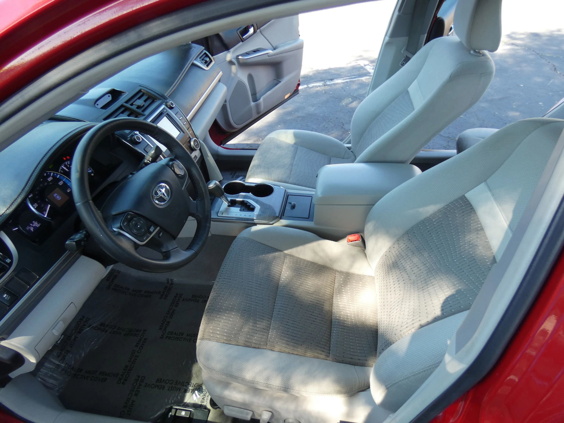 Used 2013 Toyota Camry XLE w/ Convenience Pkg image 52