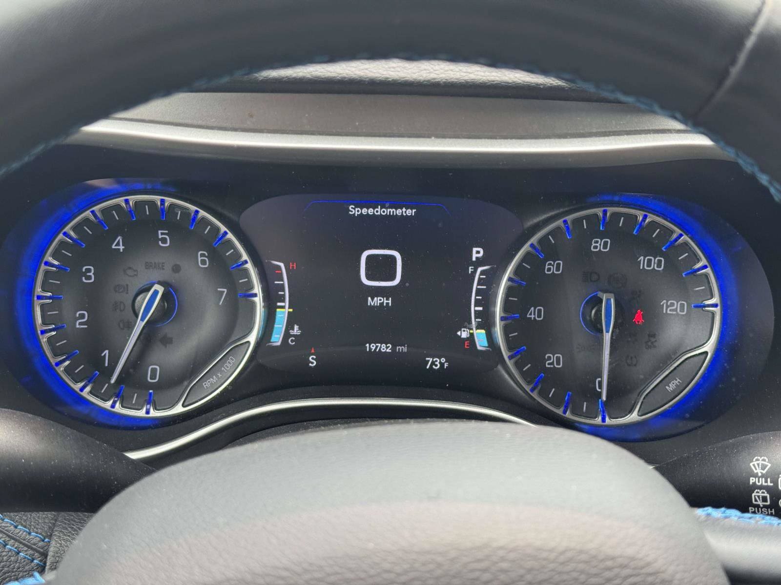 Used 2021 Chrysler Pacifica Touring-L FWD image 24