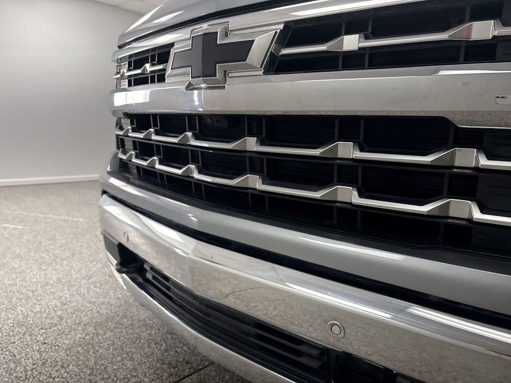 Used 2024 Chevrolet Silverado 1500 LTZ image 21