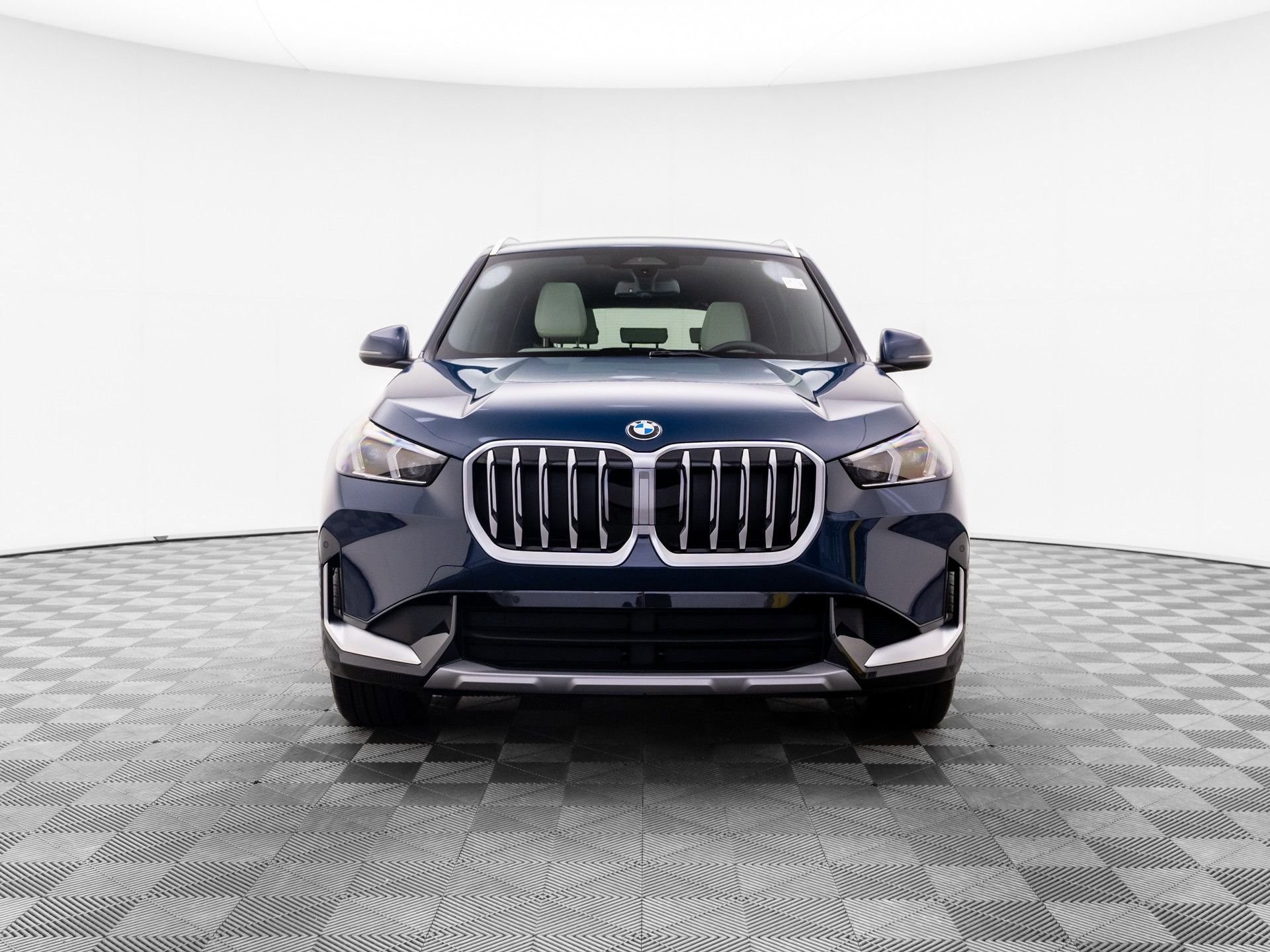 New 2026 BMW X1 xDrive28i AWD/4WD image 9
