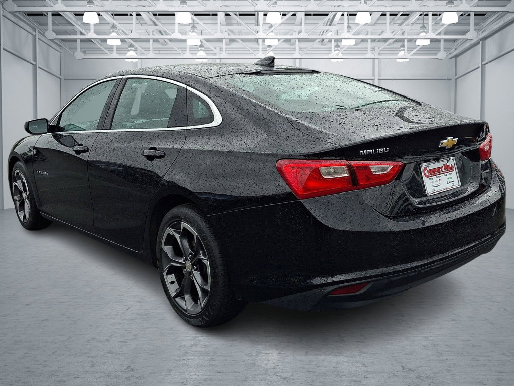 Used 2023 Chevrolet Malibu LT image 3