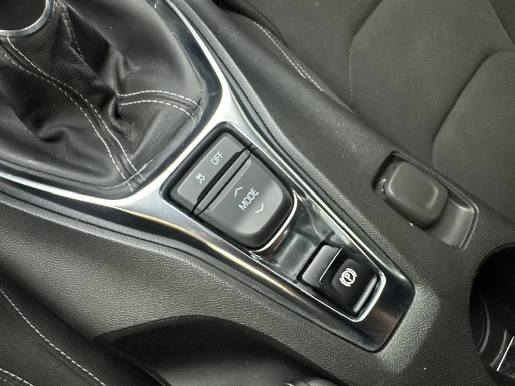 Used 2021 Chevrolet Camaro LT w/ Technology Package RWD image 61