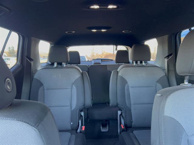 Used 2022 Chevrolet Traverse LT image 23