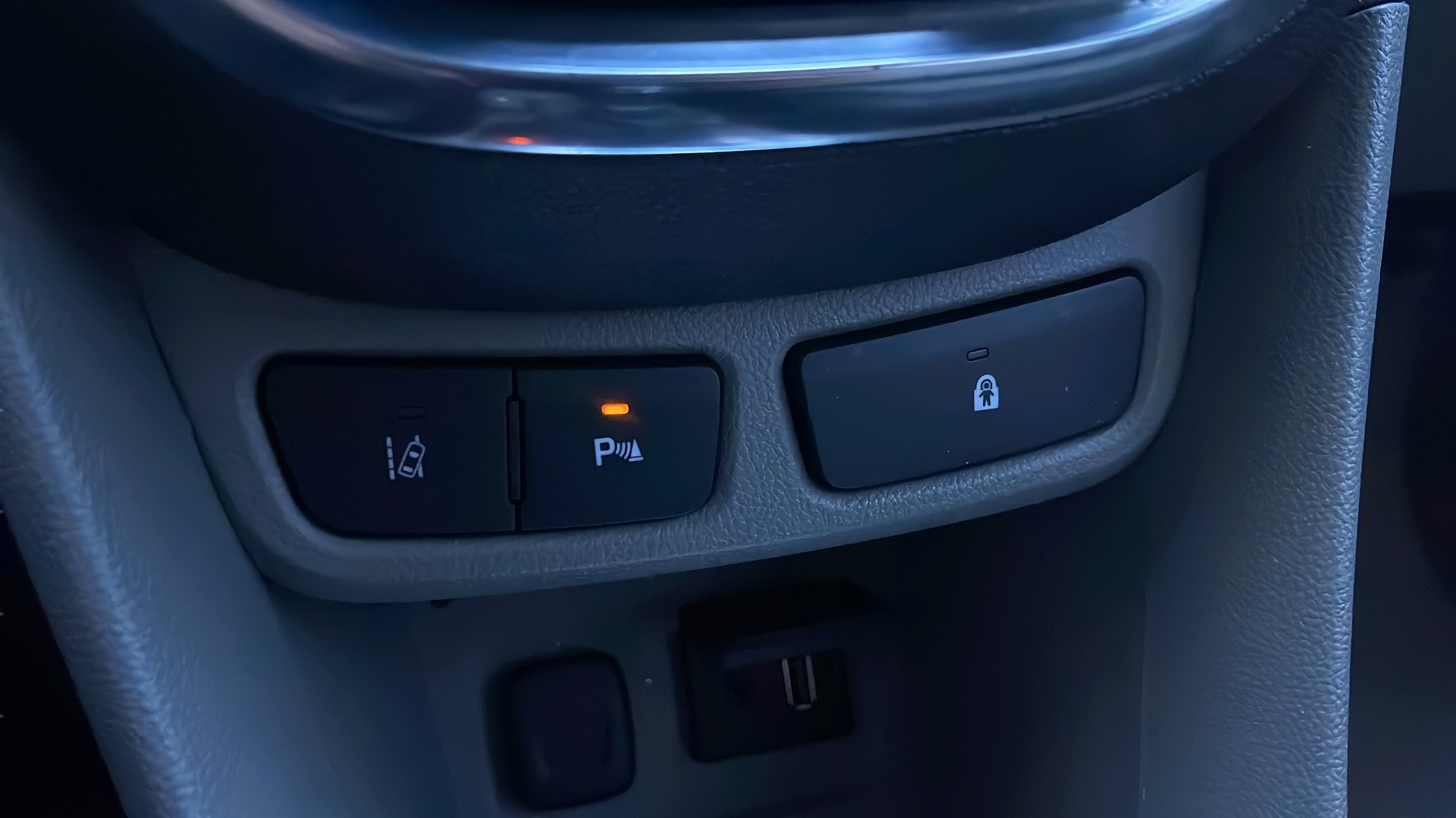 Used 2013 Buick Encore Premium FWD image 18