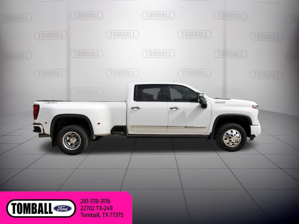 Used 2024 Chevrolet Silverado 3500 High Country w/ High Country Premium Package AWD/4WD image 9