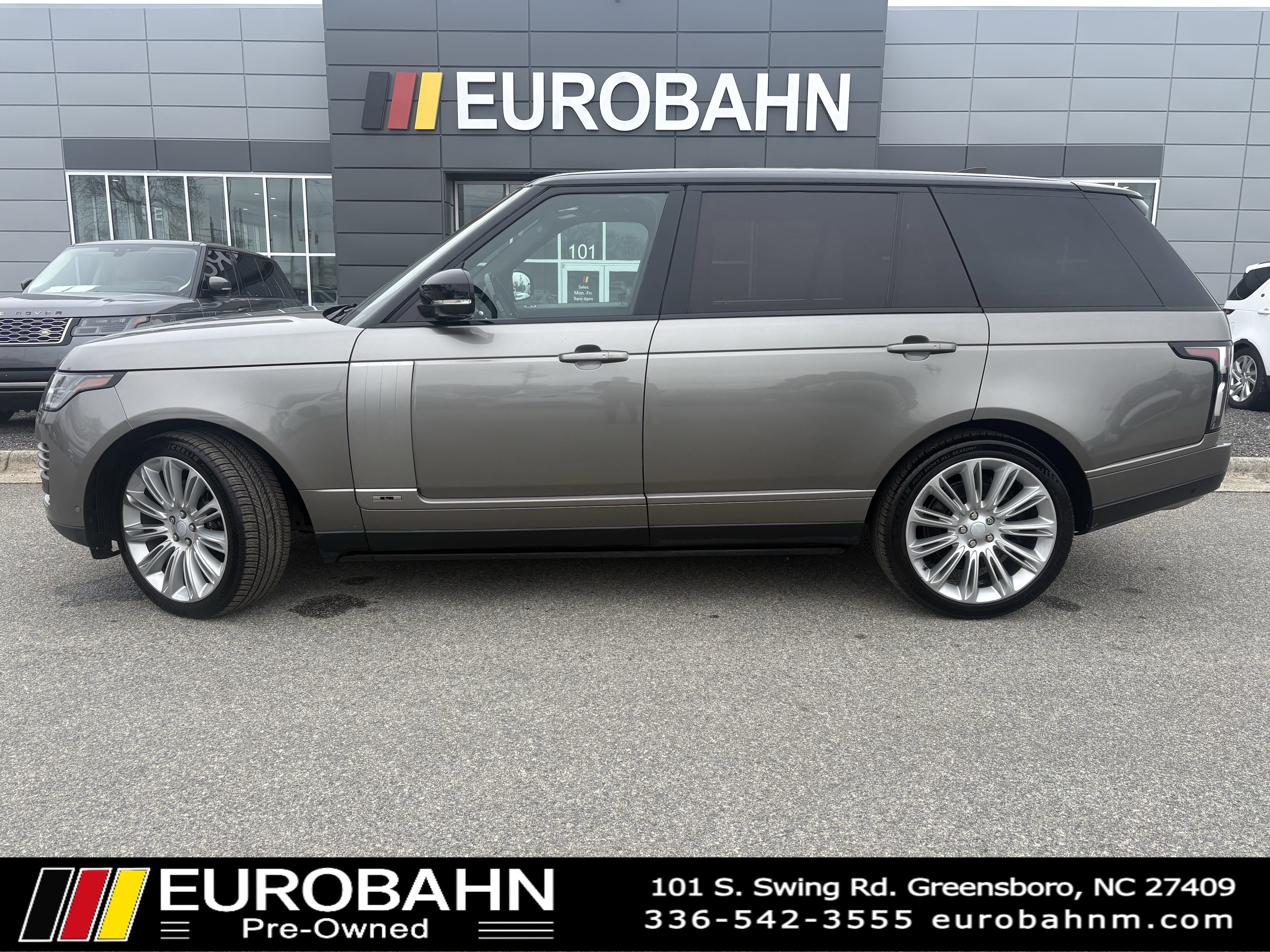 Used 2019 Land Rover Range Rover Long Wheelbase Supercharged image 2