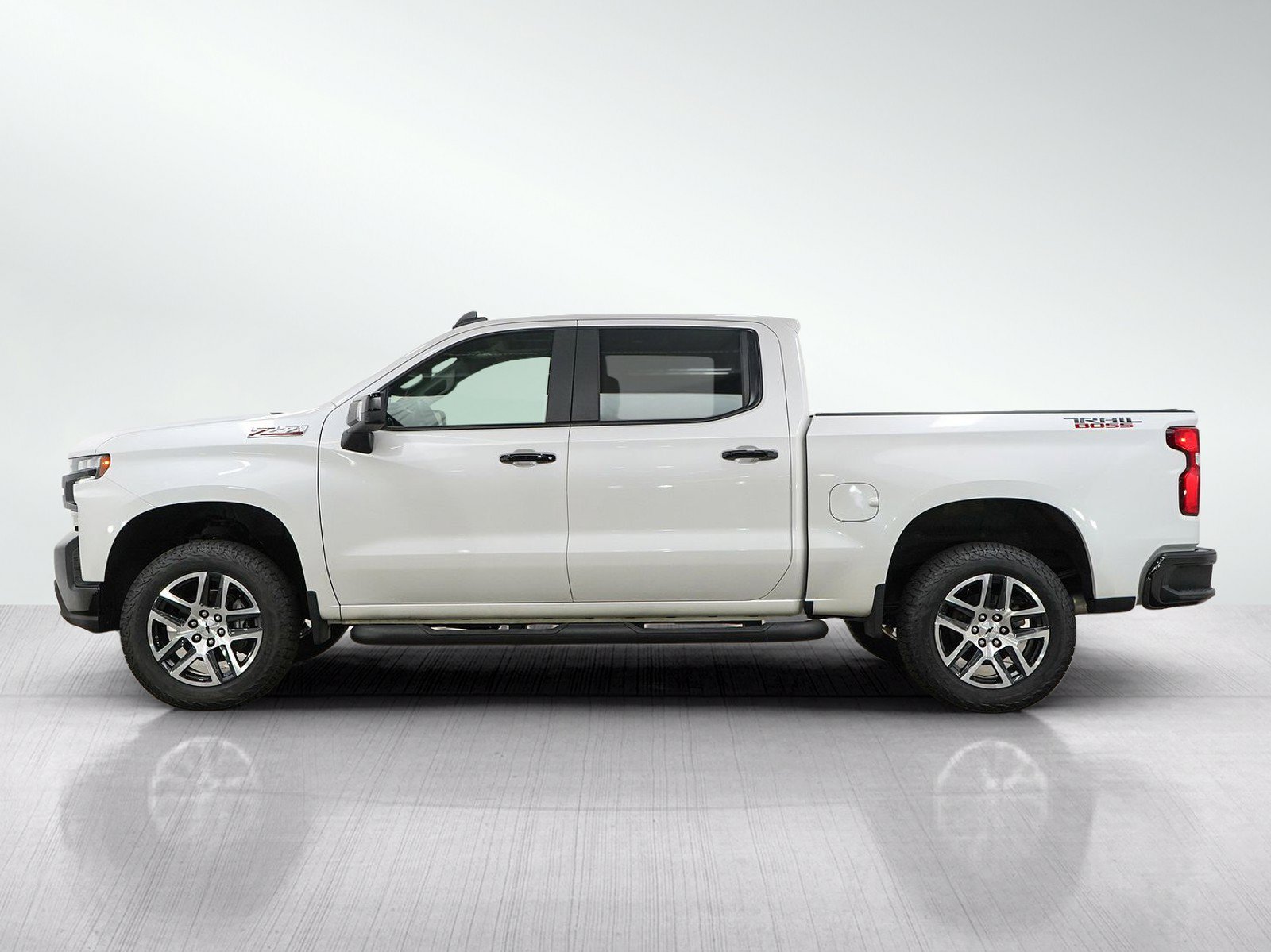 Used 2020 Chevrolet Silverado 1500 LT Trail Boss AWD/4WD image 2