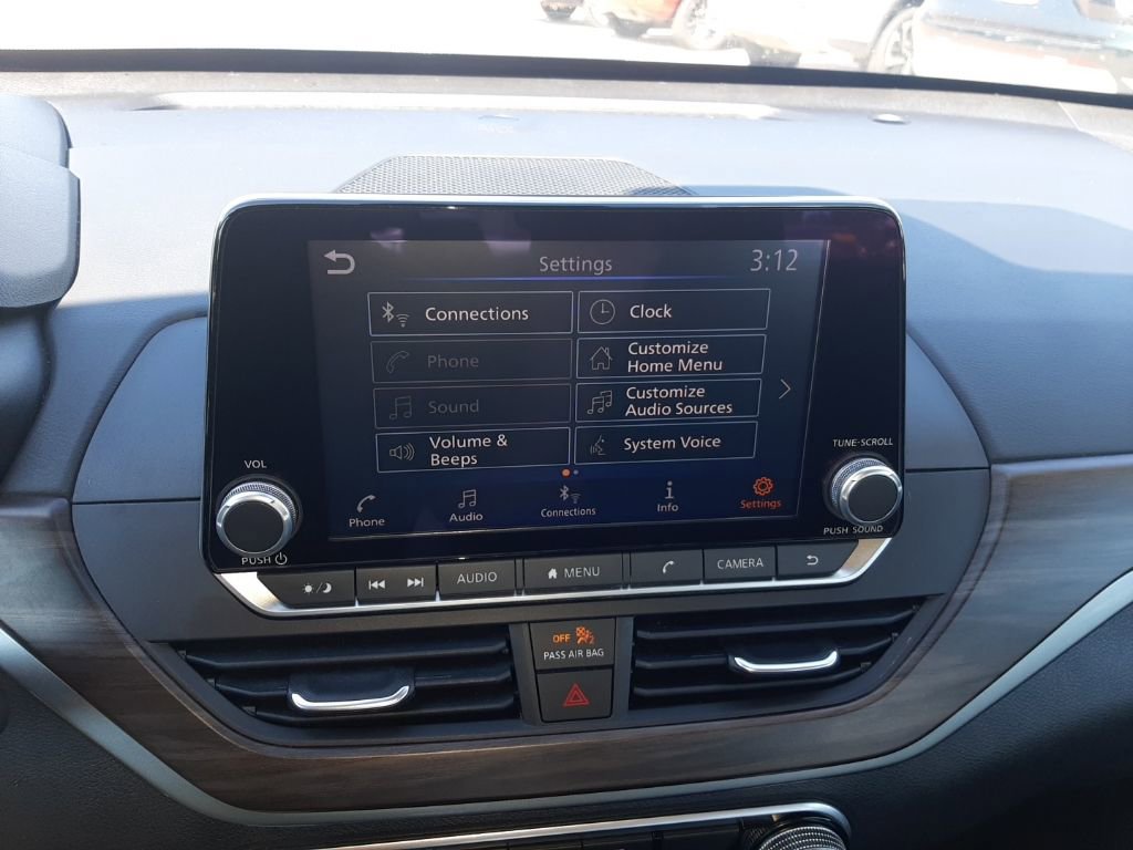 Used 2024 Nissan Altima 2.5 SV image 23