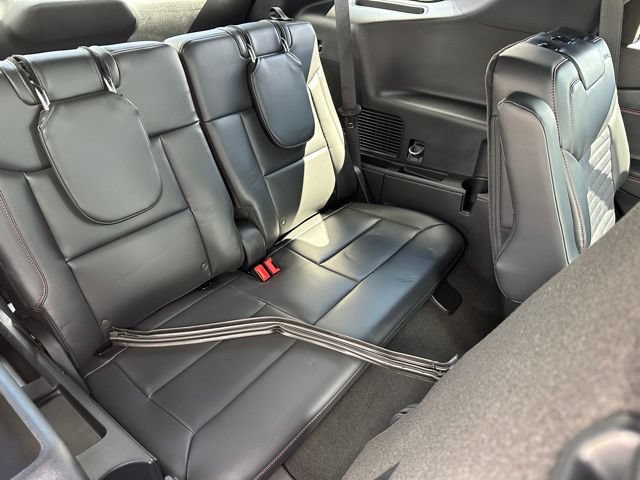 Used 2025 Ford Explorer ST-Line w/ Premium Package AWD/4WD image 10