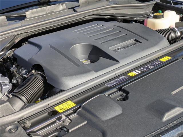 New 2026 Land Rover Range Rover Long Wheelbase SE image 19