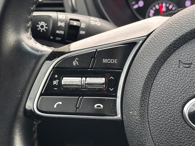 Used 2020 Kia Optima S image 23