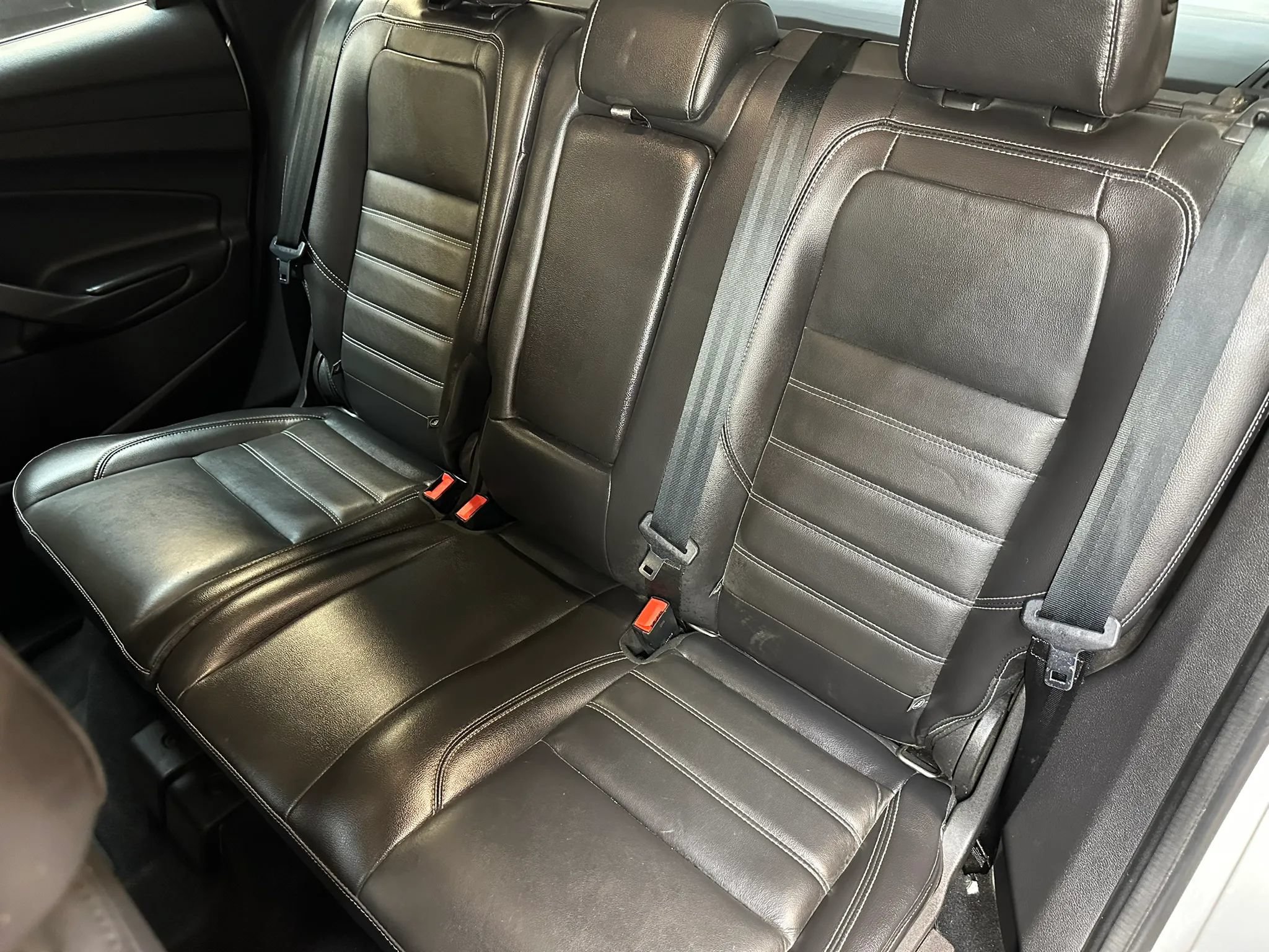 Used 2017 Ford C-MAX Energi SE w/ Equipment Group 402A FWD image 21