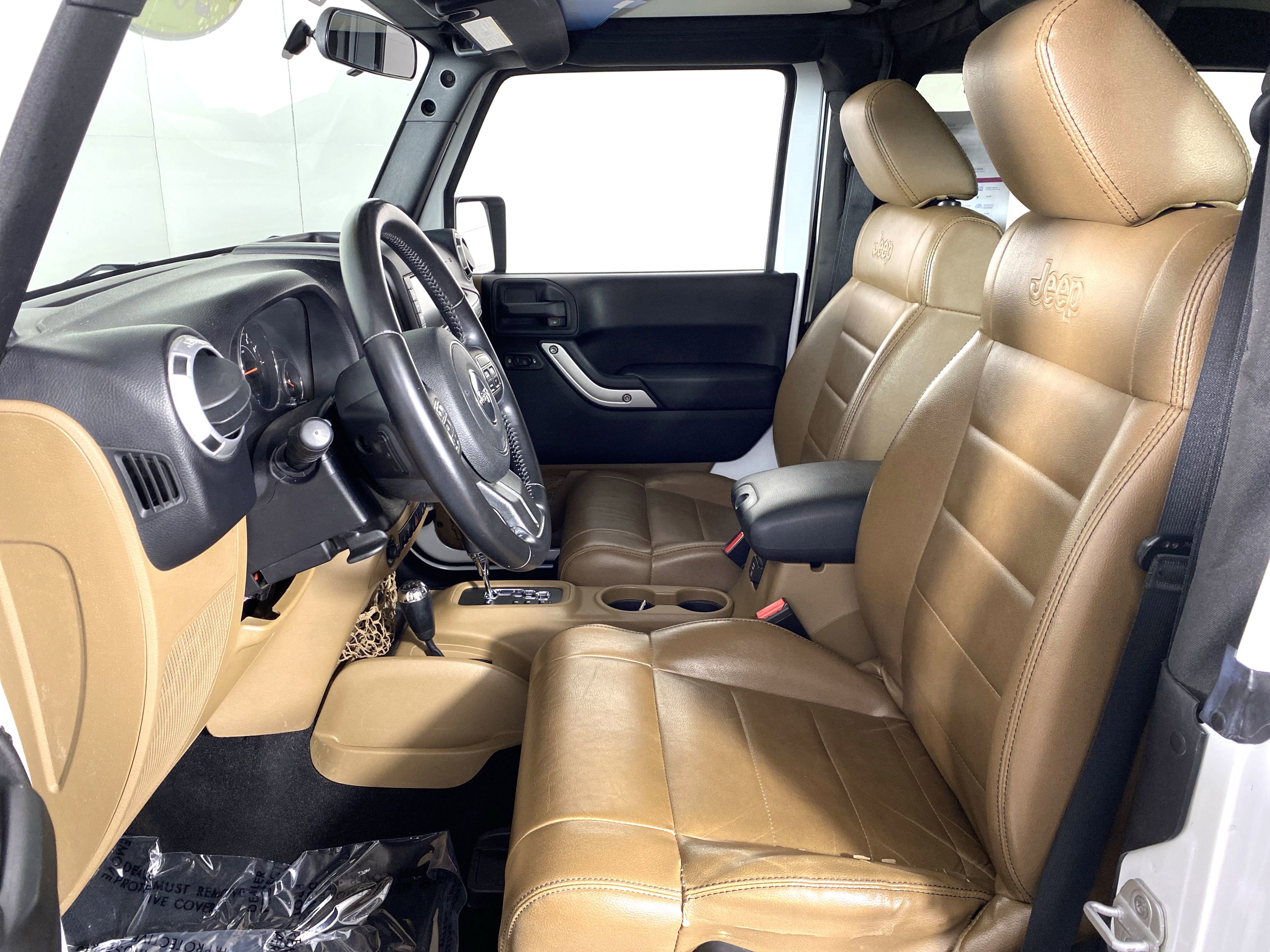 Used 2012 Jeep Wrangler Sahara w/ Connectivity Group image 14