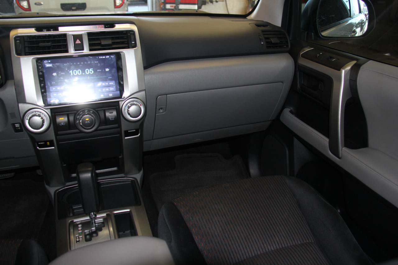 Used 2010 Toyota 4Runner SR5 RWD image 10