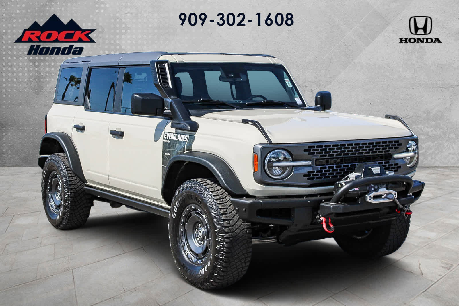 Used 2022 Ford Bronco Everglades AWD/4WD image 3