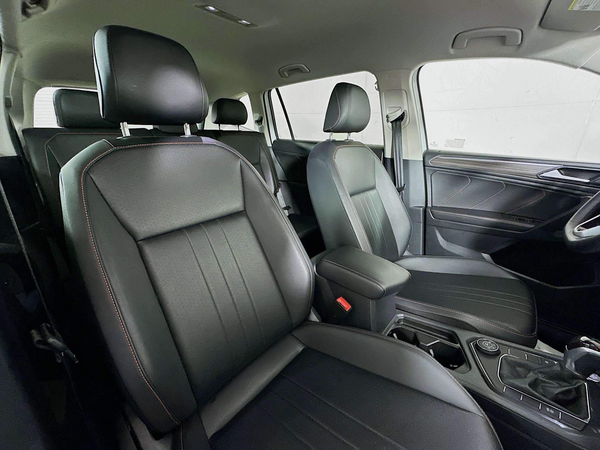 Used 2024 Volkswagen Tiguan Wolfsburg Edition image 25